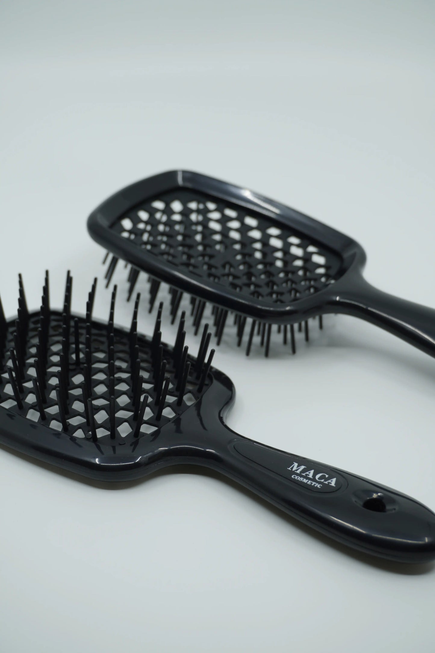 Brosse MACA Révolutionnaire - Elégante, Démêlante & Massante